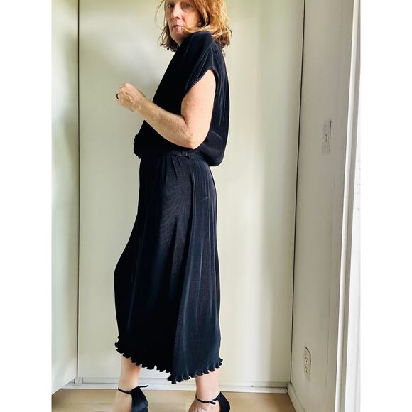 Virginie Paris Floral Micropleated Dress Black Made in France Statement SZ L - Picture 4 of 9